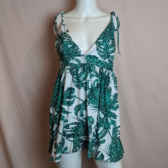Boohoo Palm Print Beach Dress Cover Up - Picture 1 of 6